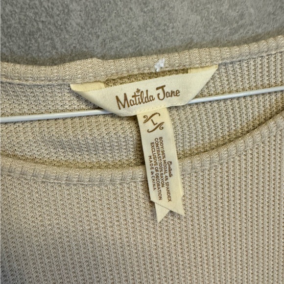 Matilda Jane Size L Oh So Nice Top
Boho - Picture 3 of 7